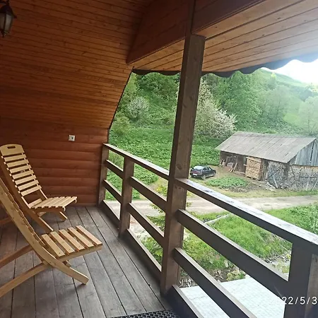 сімейний затишок Lodge Oryavchyk