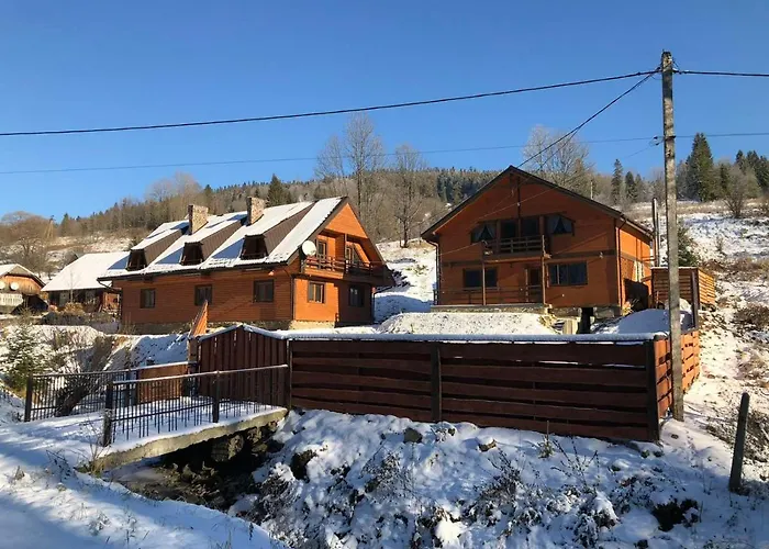 山林小屋 сімейний затишок *